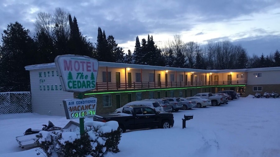 Cedars Motel