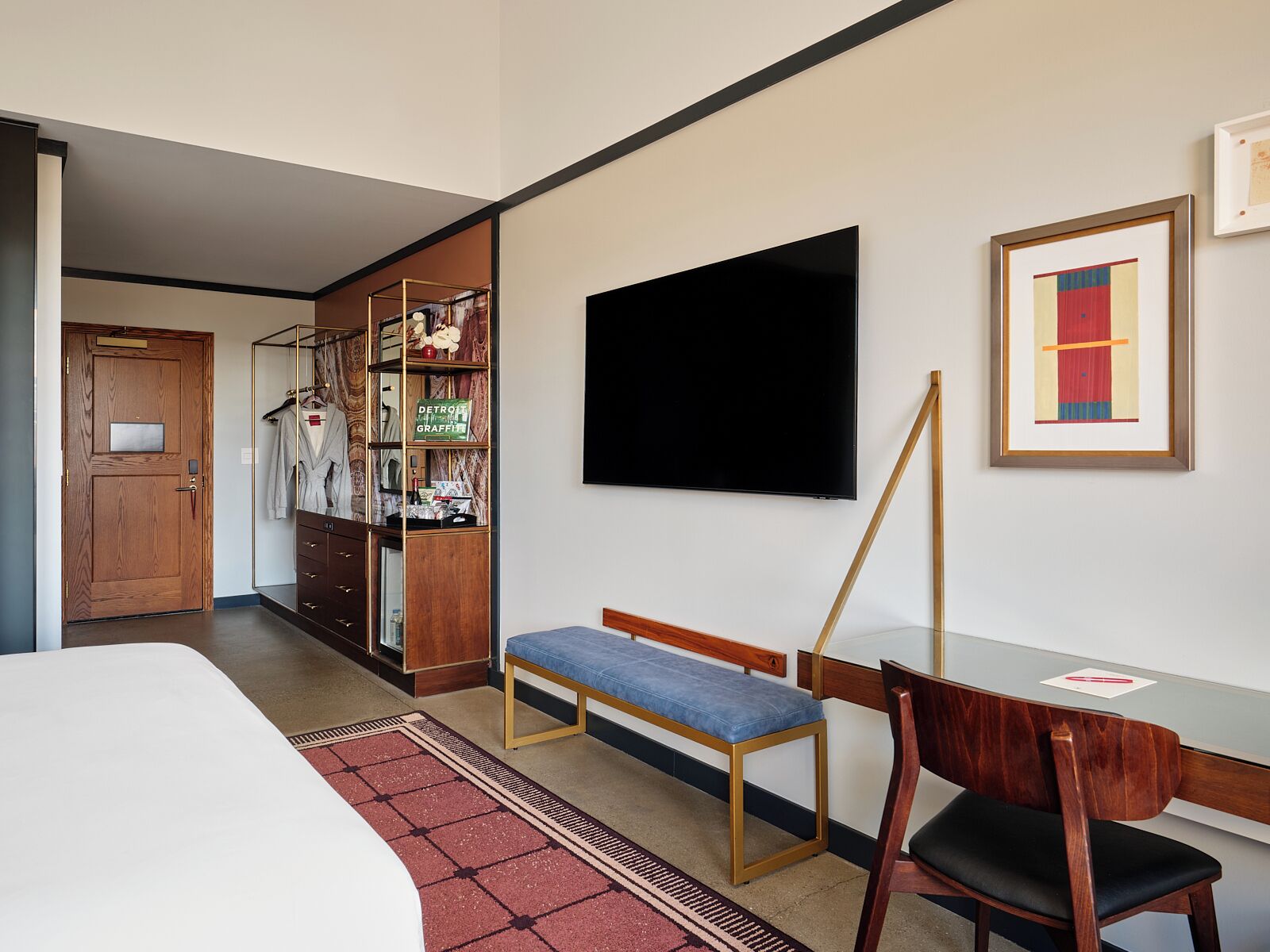 foundation king | premium bedding, minibar, in-room safe, desk