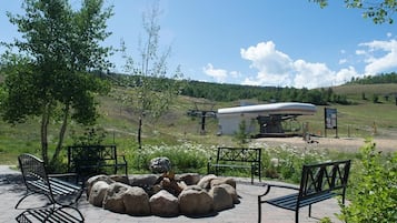 Apartemen, 3 kamar tidur | Teras/patio