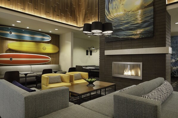 Lobby - Hyatt Place Santa Cruz (Santa Cruz)