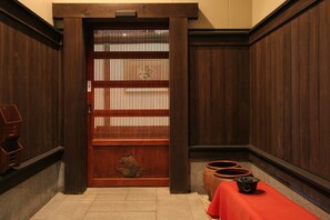 Entrada de la propiedad