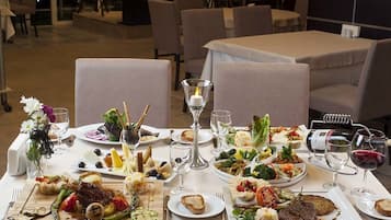 Mittagessen und Abendessen