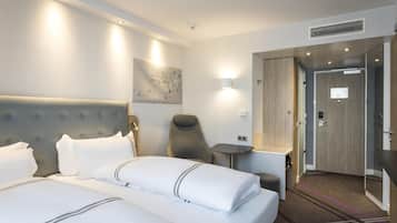 Standard Twin Room | In-room safe, blackout drapes, soundproofing, iron/ironing board