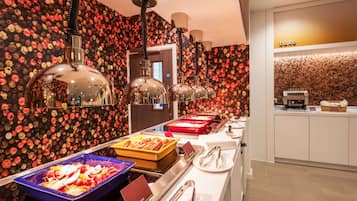 Petit déjeuner buffet compris tous les jours