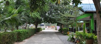 Feel Good Resort
