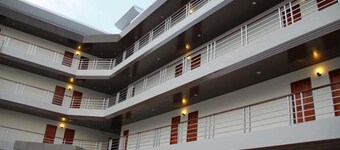 Grand Perfect Apartment