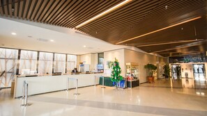 Lobby - Holiday Inn Express Zhangjiakou Park View (Zhangjiakou)