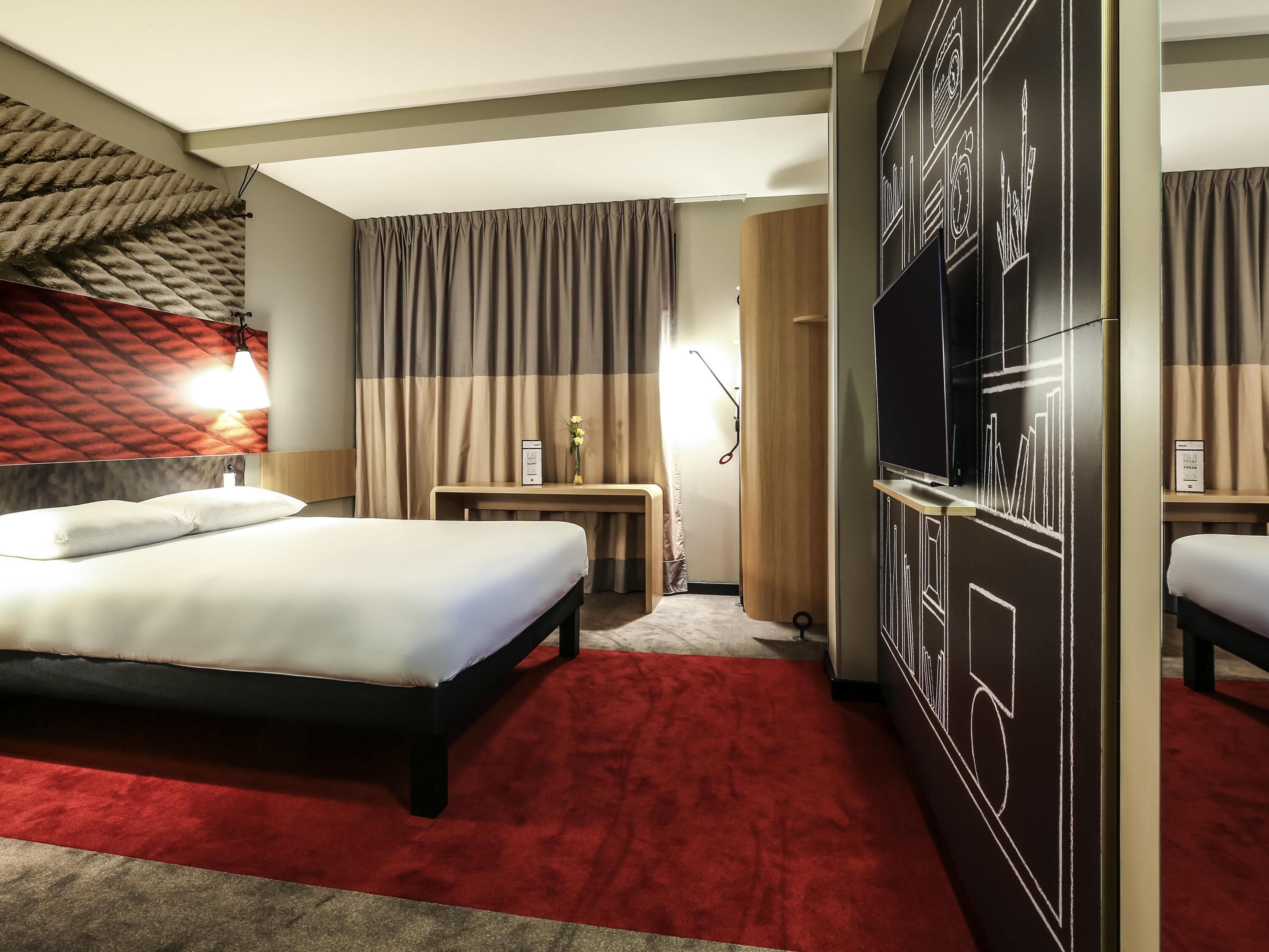 Zimmer, 2 Doppelbetten, Verbindungszimmer