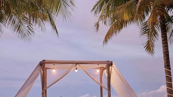 Private beach, white sand, sun-loungers, beach umbrellas