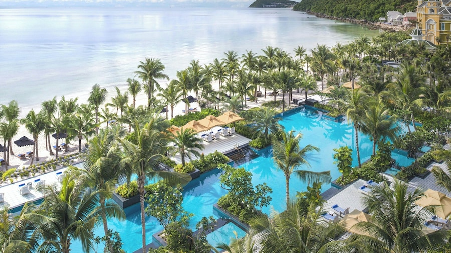 JW Marriott Phu Quoc Emerald Bay Resort & Spa