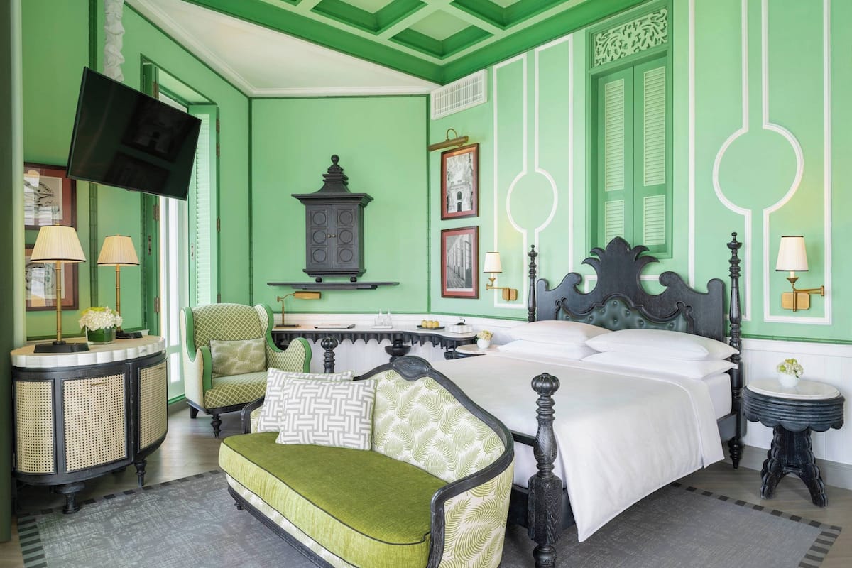 Deluxe Room, 1 King Bed, Non Smoking, Ocean View | 1 bedroom, premium bedding, pillowtop beds, in-room safe