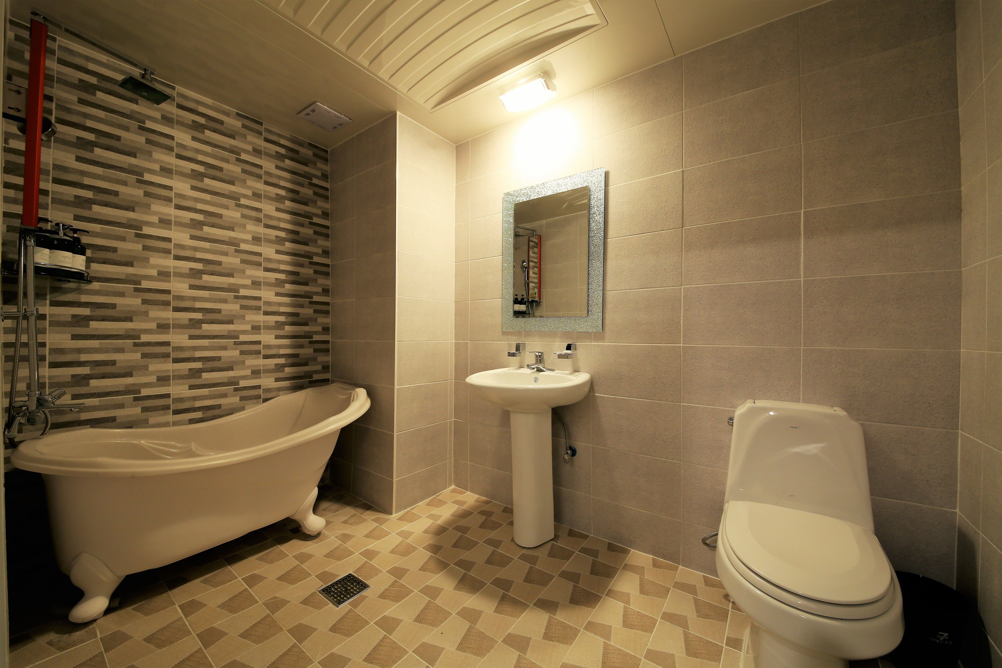 Bathroom | Hair dryer, towels, soap, shampoo