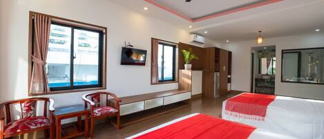 Minibar, bureau, espace de travail pour ordinateurs portables