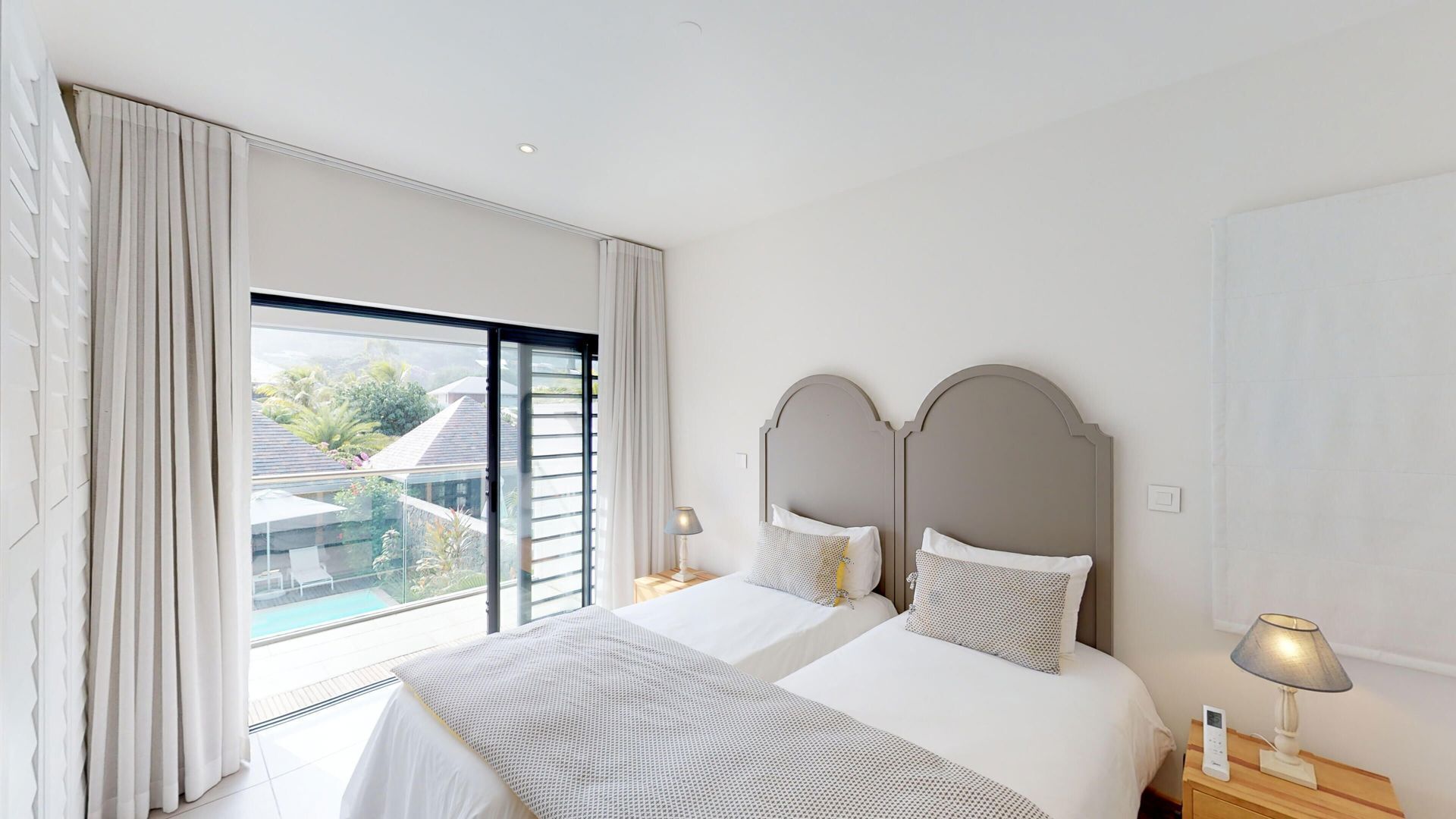 Egyptian cotton sheets, premium bedding, in-room safe, desk