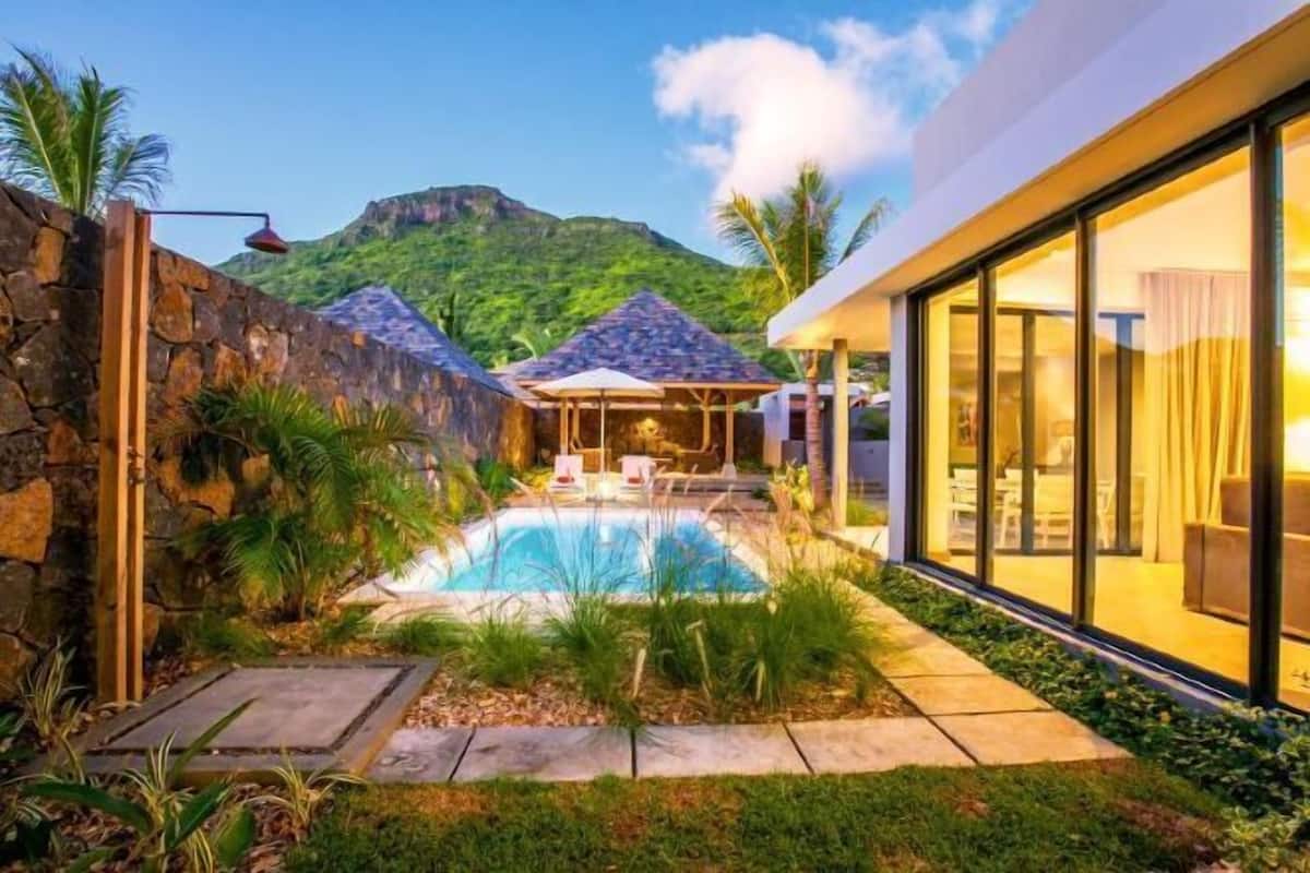 Pool | Outdoor pool, pool umbrellas, sun loungers