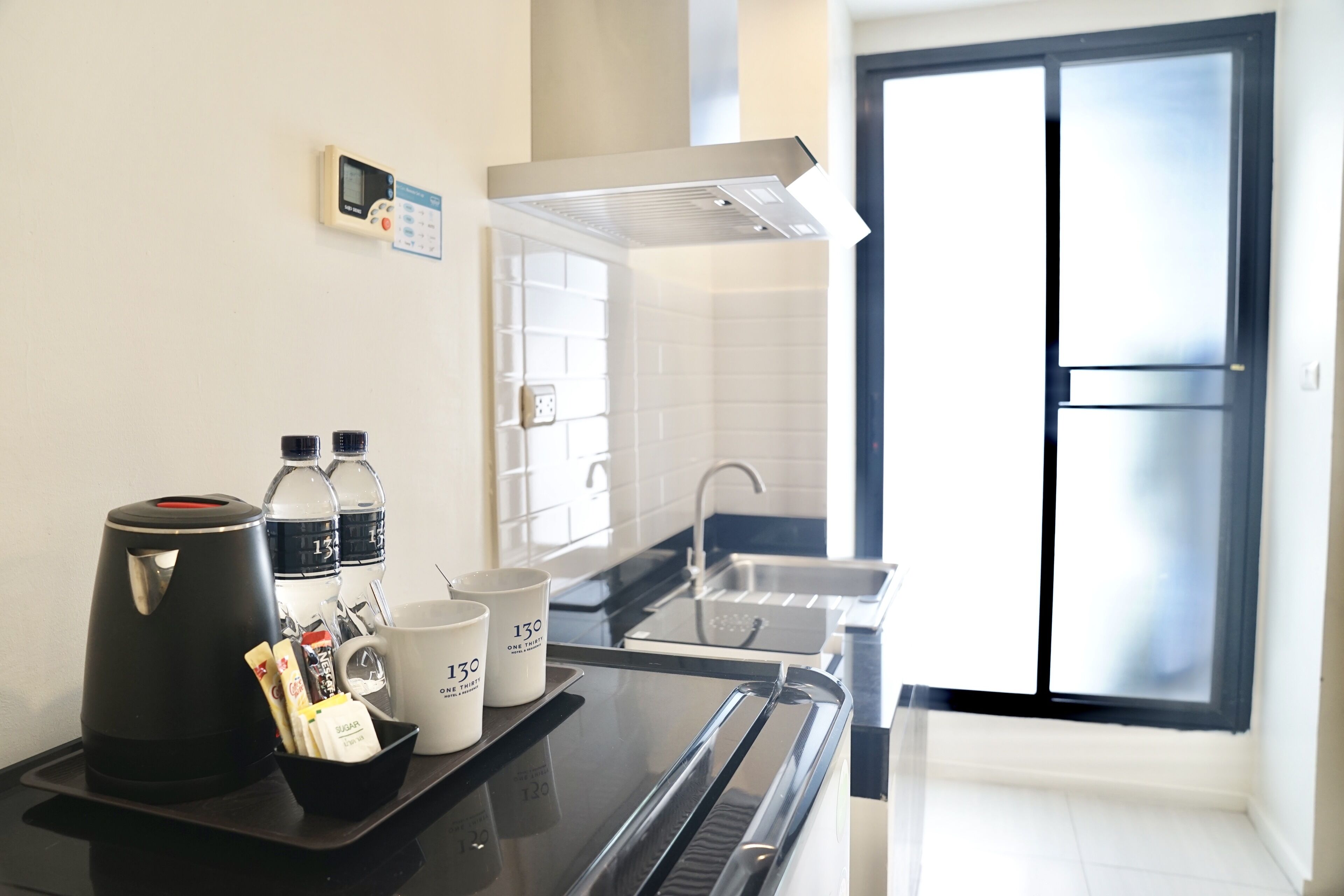 grand deluxe suite | in-room safe, desk, free wifi, bed sheets