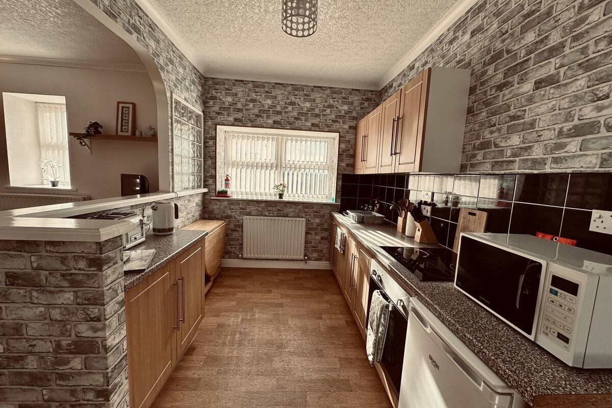 cottage (holiday cottage) | free wifi, bed sheets