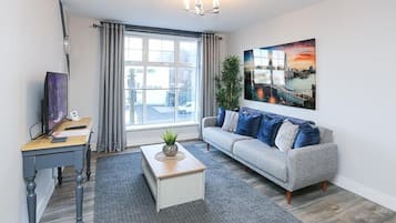 Superior Apartment, Ensuite | Lounge