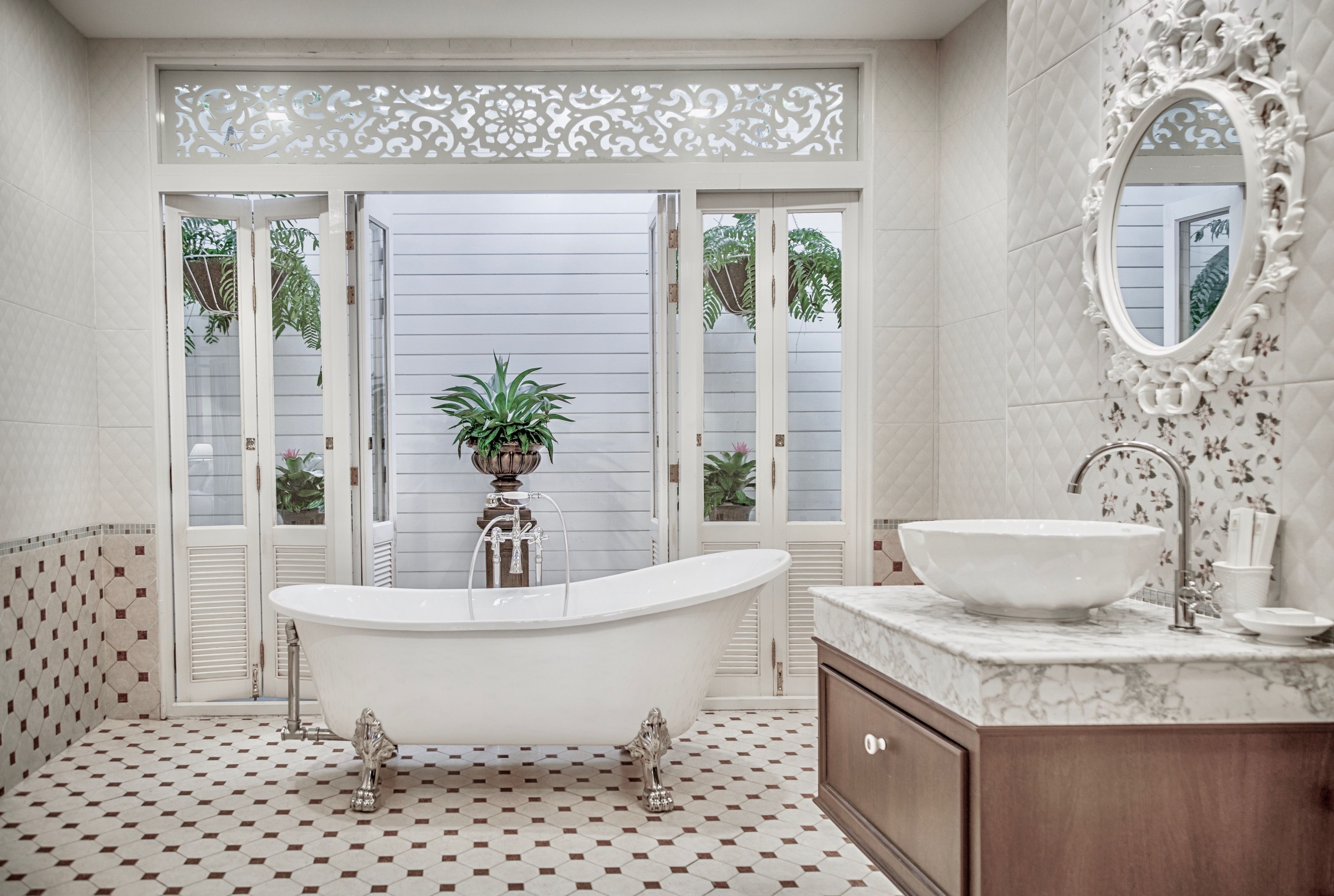 grand deluxe double bed with pool view | deep-soaking bathtub