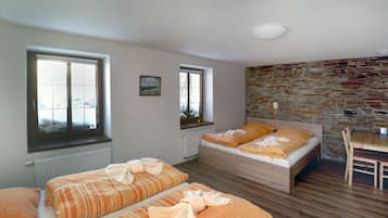 Family Apartment, 1 Bedroom, Mountain View | In-room safe, desk, soundproofing, free cribs/infant beds