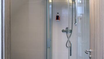 Family Apartment, 1 Bedroom, Mountain View | Bathroom | Shower, free toiletries, hair dryer, towels