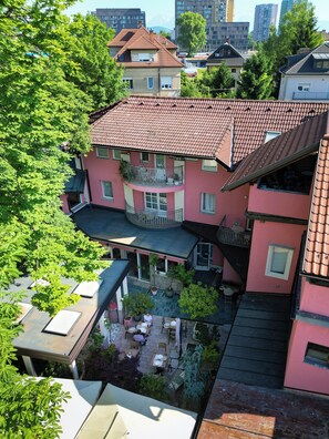 Front of property - Boutique Hotel Asteria (Ljubljana)