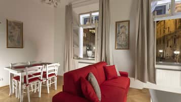 Ropa de cama hipoalergénica, escritorio y cortinas blackout