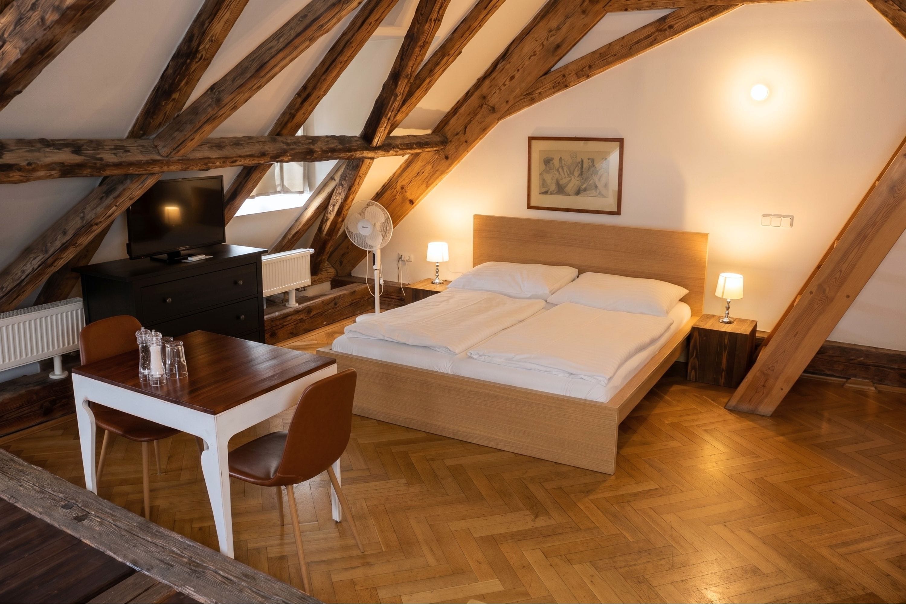 Standard Studio, 1 Queen Bed, Kitchenette