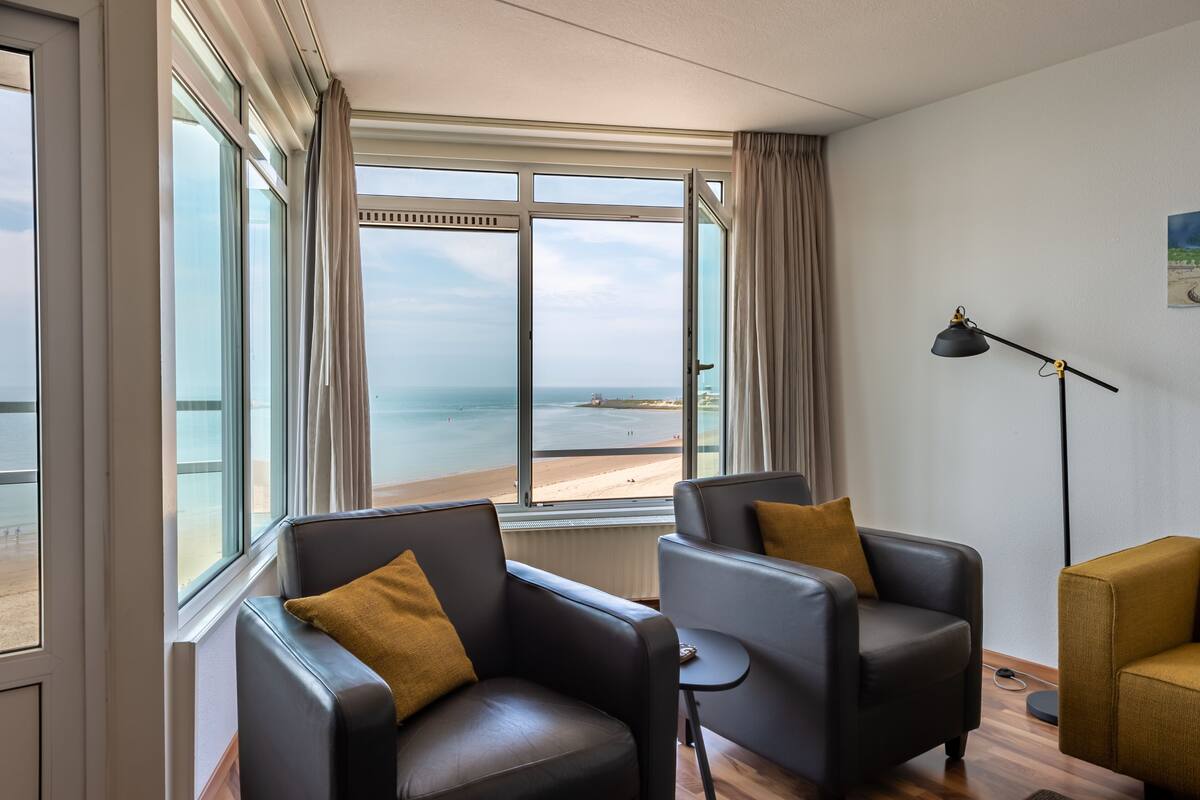 Apartment | Ruang tamu | TV skrin rata 