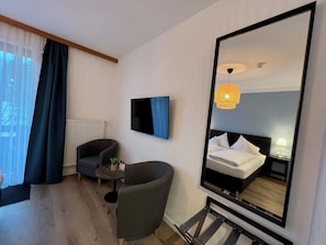 Double Room, 1 Bedroom, Balcony, Mountain View