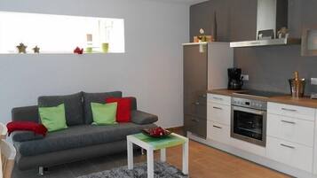 Apartment | Private kitchen | Fridge, oven, stovetop, dishwasher