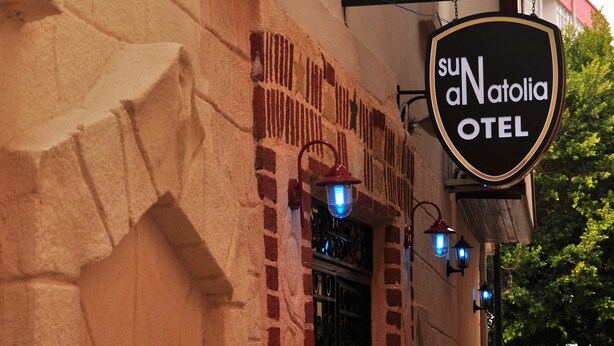 A hotel sign with the name 'Sun a Natalia Hotel'. - Sun Anatolia Otel (Antalya)