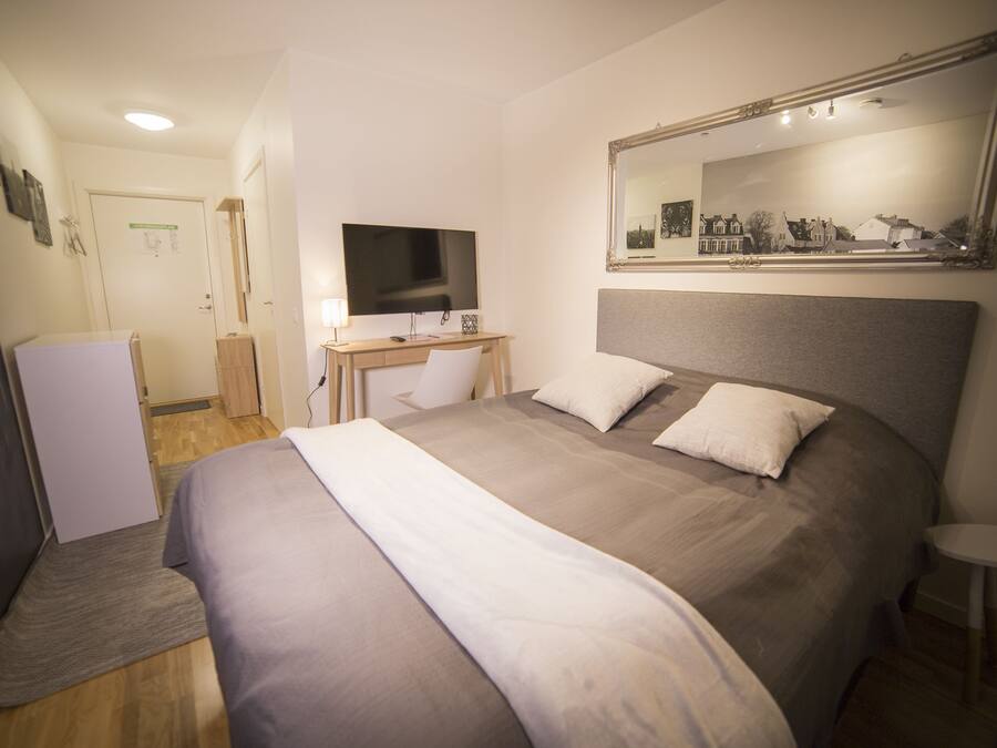 Double Room | Desk, blackout drapes, free WiFi, bed sheets