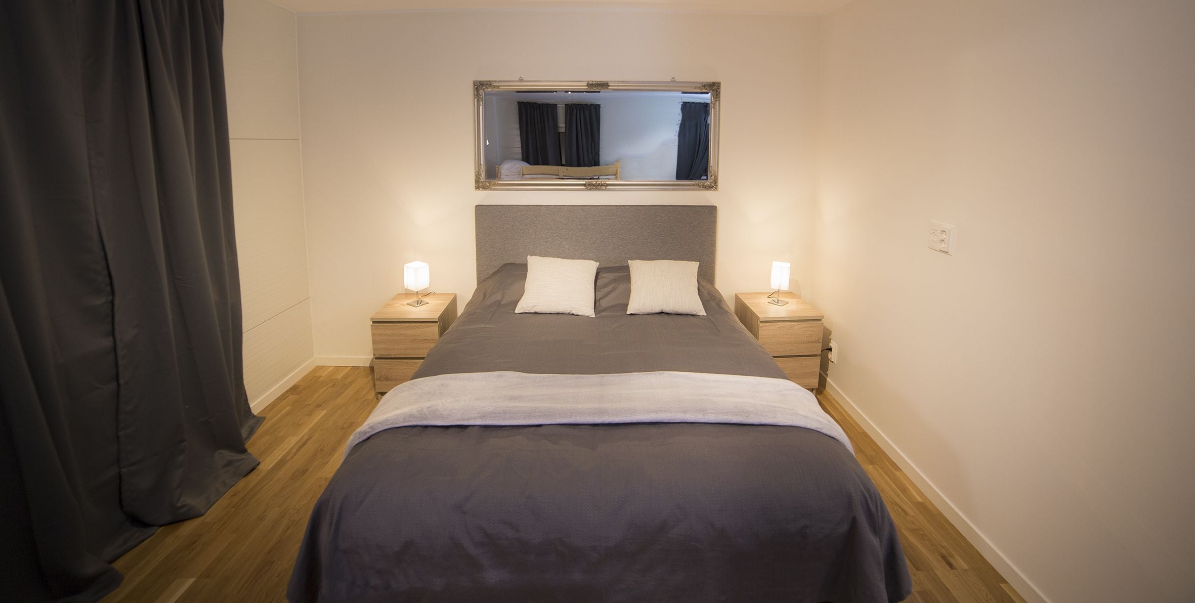 family room | desk, blackout curtains, free wifi, bed sheets