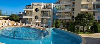 Menada Sunset II Kosharitsa