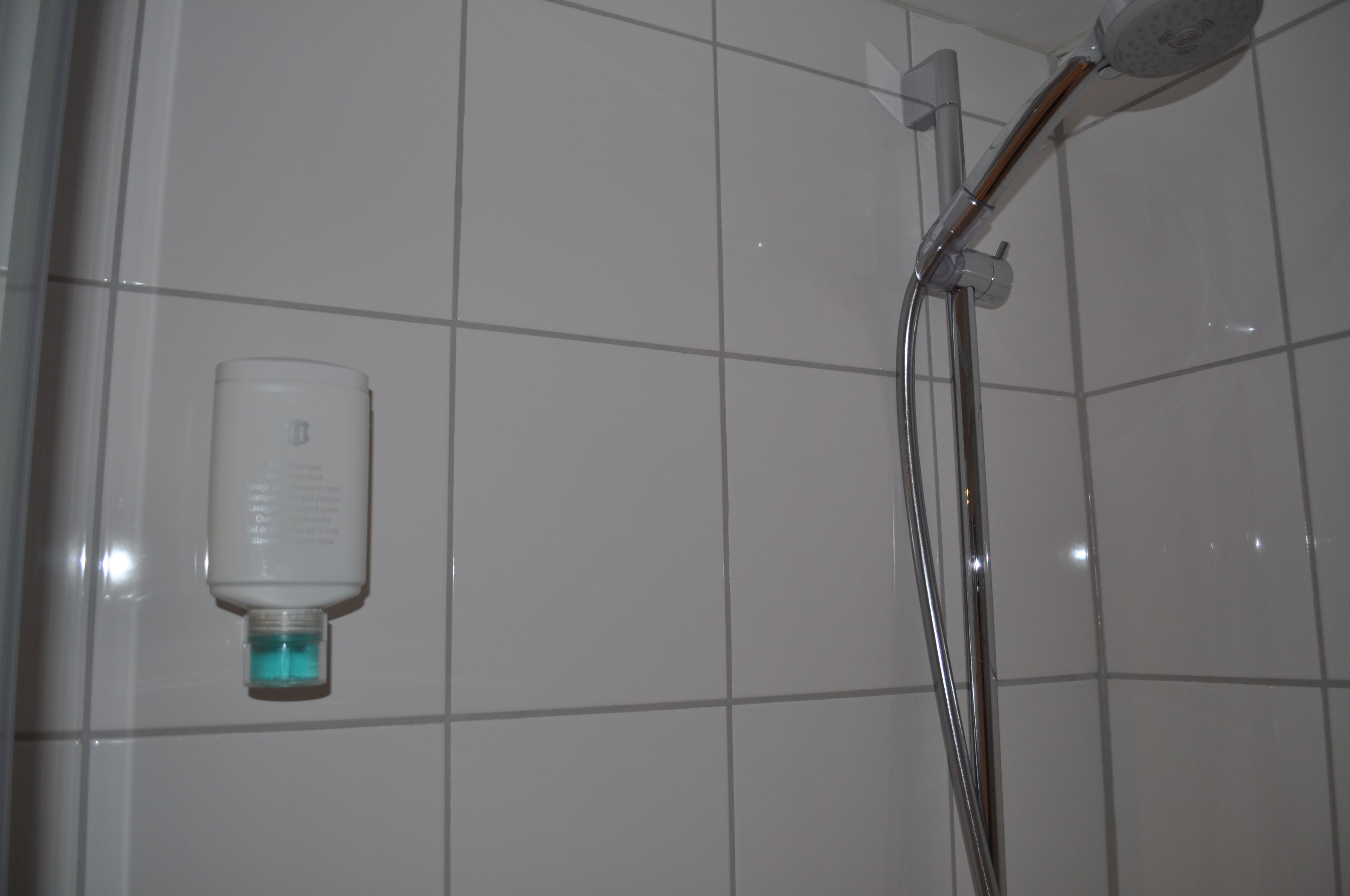 standard twin room without extra bed | bathroom | shower, eco-friendly toiletries, towels