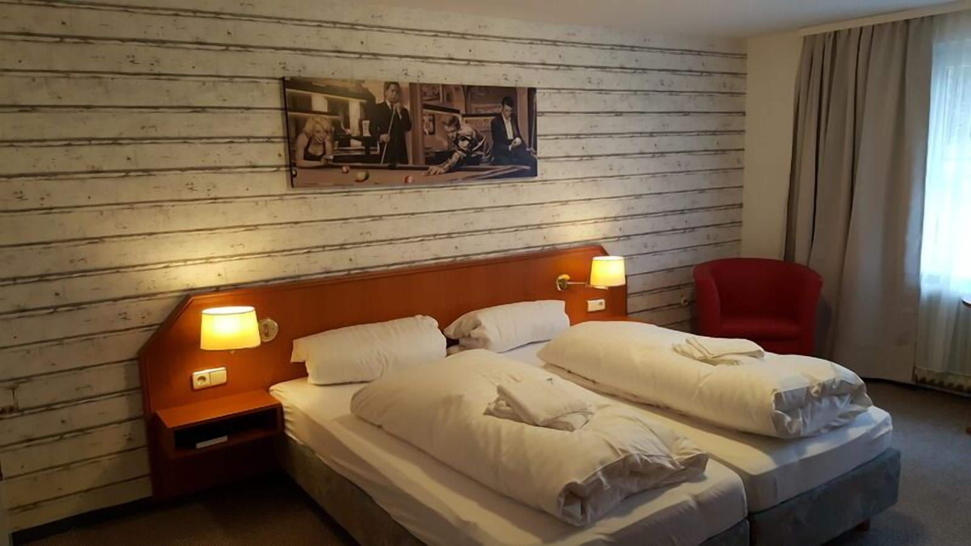 standard twin room without extra bed | desk, cots/infant beds, rollaway beds, free wifi