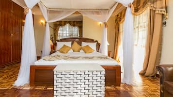 Deluxe Double Room | In-room safe, desk, blackout curtains, free WiFi