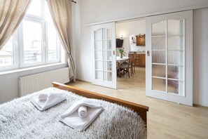 Departamento | Tabla de planchar con plancha, cunas gratuitas y wifi gratis 