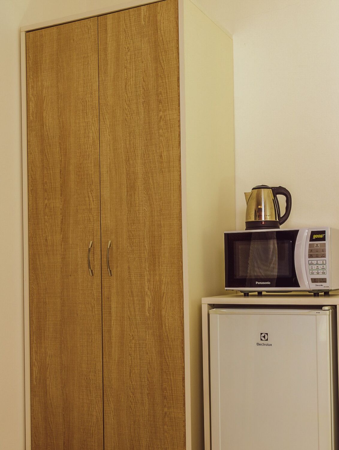 standard room | 1 bedroom, minibar, in-room safe, blackout curtains