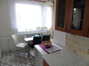 Basic Suite, 1 Bedroom, Hill View, Mountainside | Private kitchenette