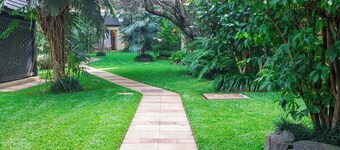 Mimosa Court Apartments