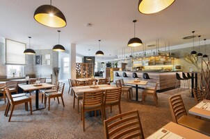 Breakfast and dinner served, Regional cuisine