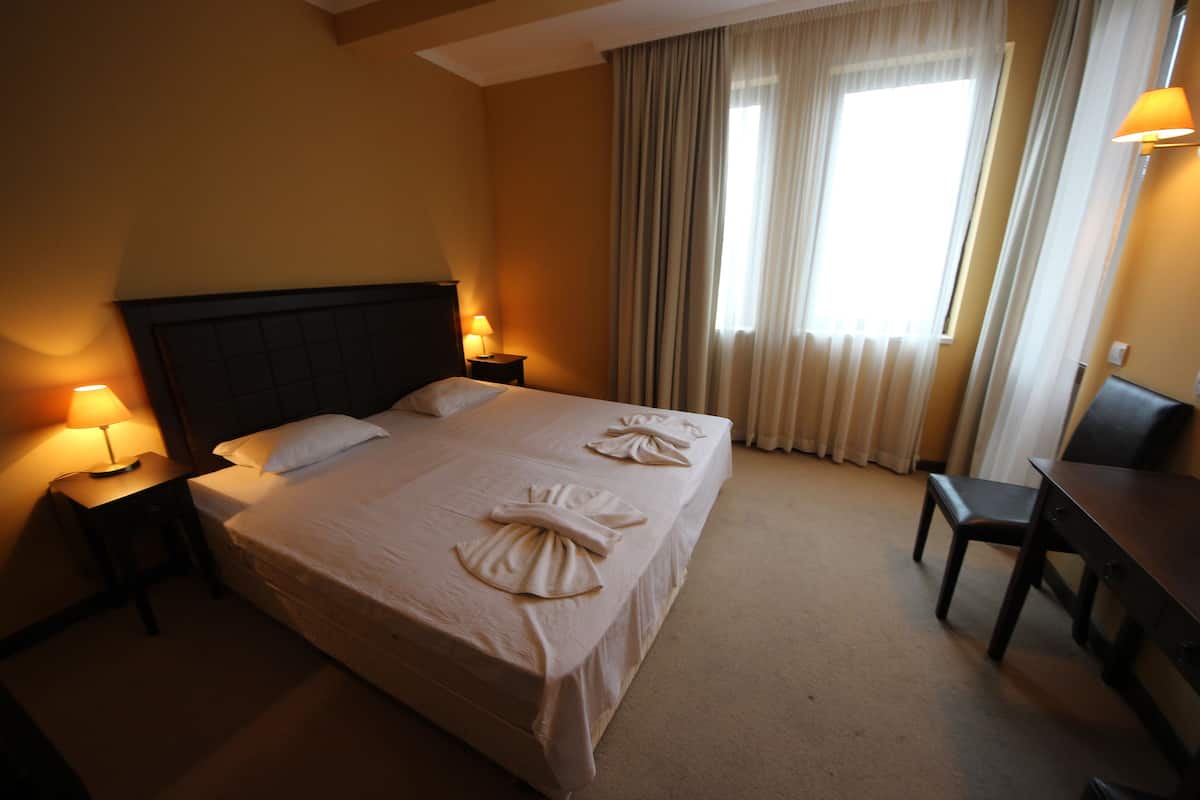 Superior appartement, balkon | 1 slaapkamer, wifi, beddengoed