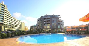 Seasonal outdoor pool