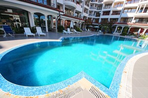 Seasonal outdoor pool