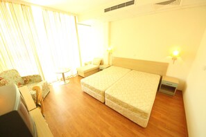 アパートメント シービュー (5 Adults) | 1 室のベッドルーム、ベビーベッド、WiFi