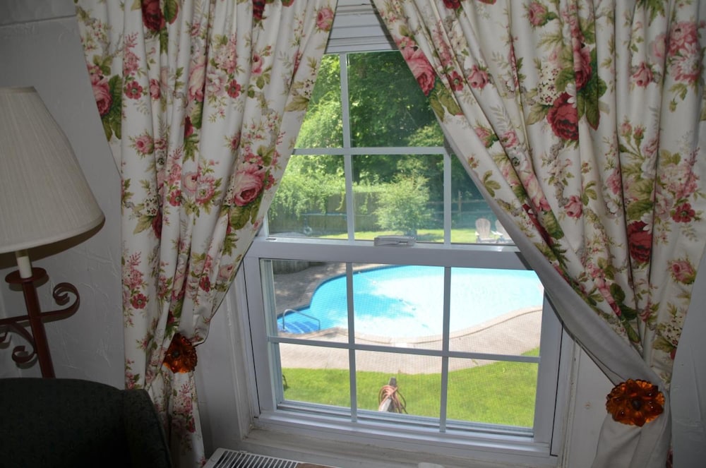 Cornwall Inn by null