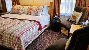 Bluejay Cache | Desk, iron/ironing board, free WiFi, bed sheets