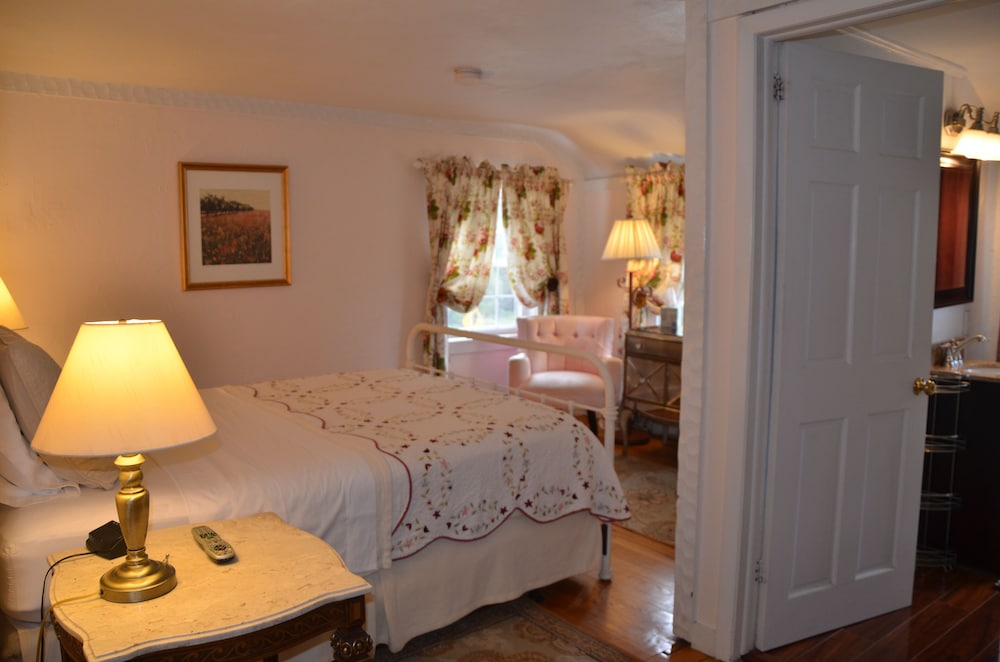 Cornwall Inn by null